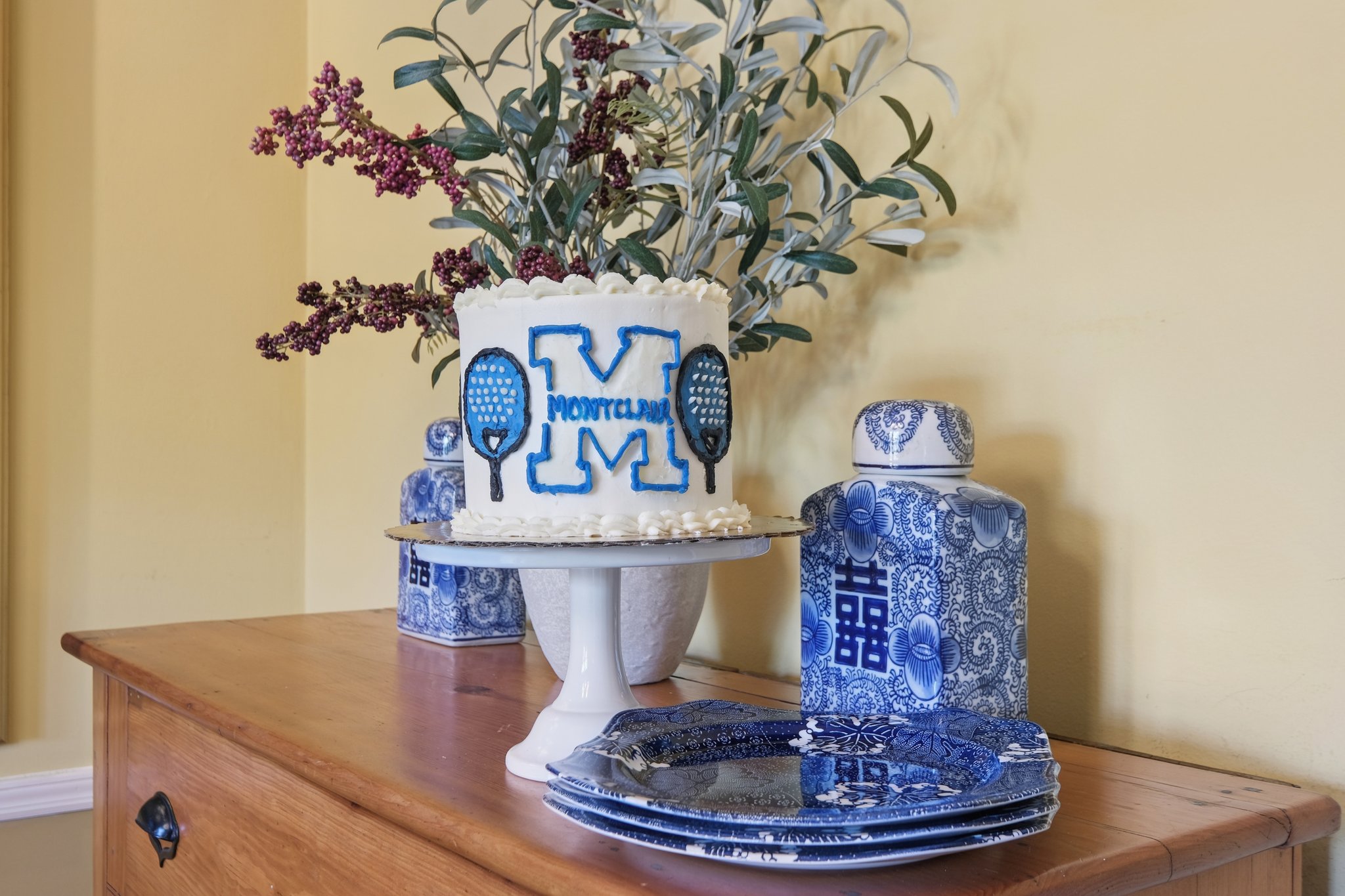 The Montclair Golf Club just hosted a national paddle tournament - players came from far and wide, but the real win? A celebratory Little Daisy Bake Shop cake. In a town that champions its small businesses, supporting local has never tasted so sweet!