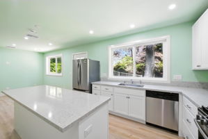 012_580 Willow Ave