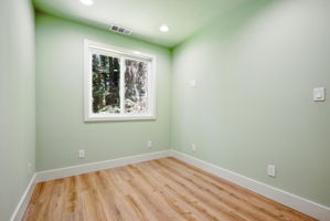 015_580 Willow Ave