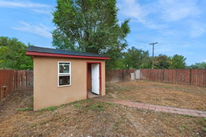 Photo 40