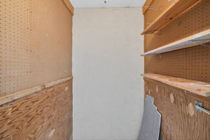  Photo 35