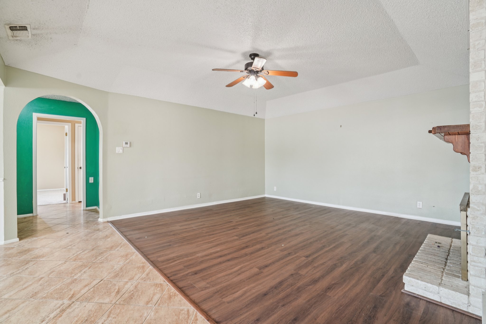 Royal Club-S1504-009.jpg