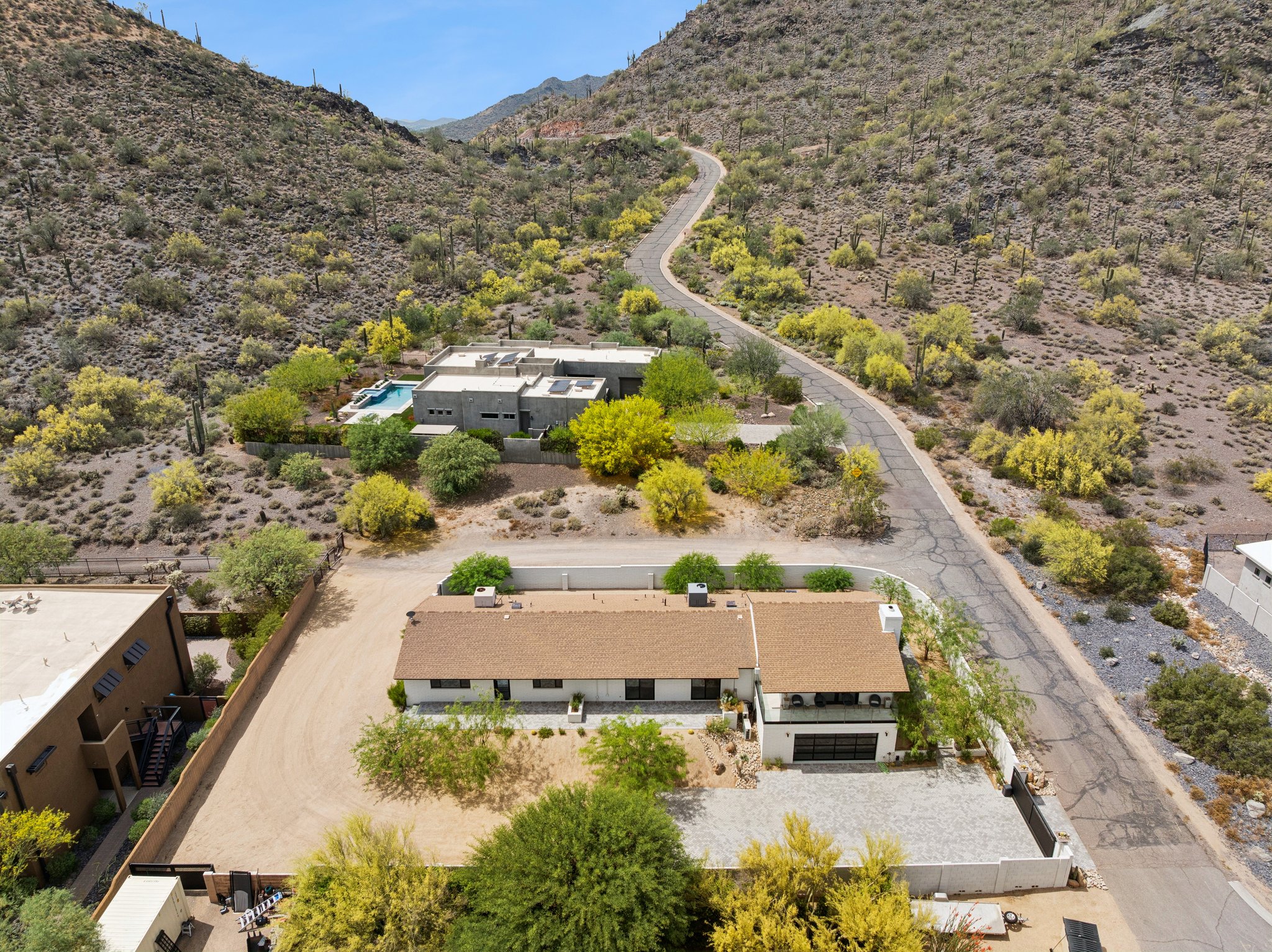 5801 E Surrey Dr - 016.jpg