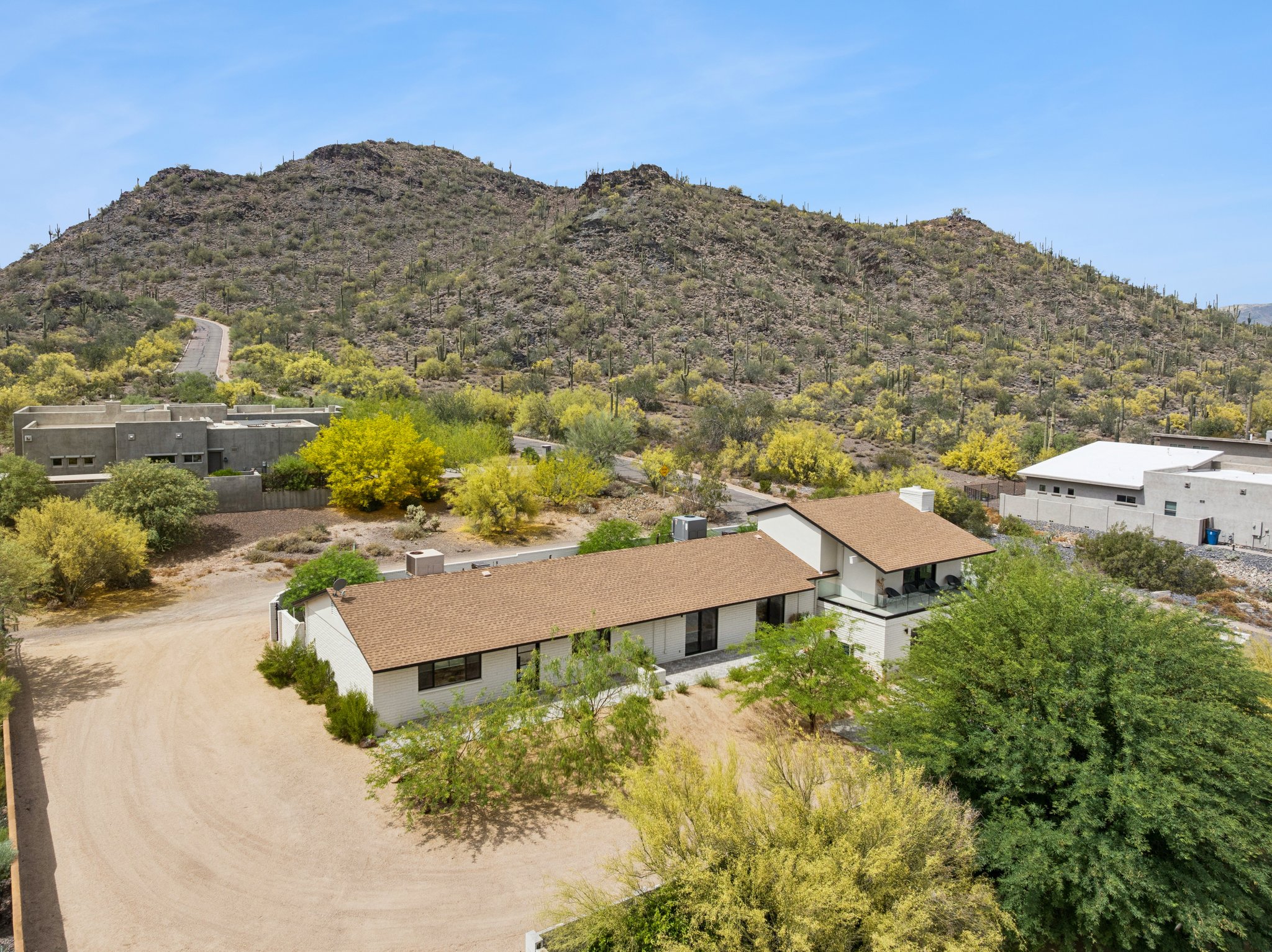 5801 E Surrey Dr - 017.jpg