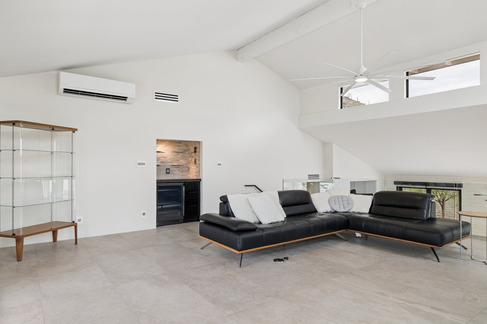 5801 E Surrey Dr - 011 (2).jpg