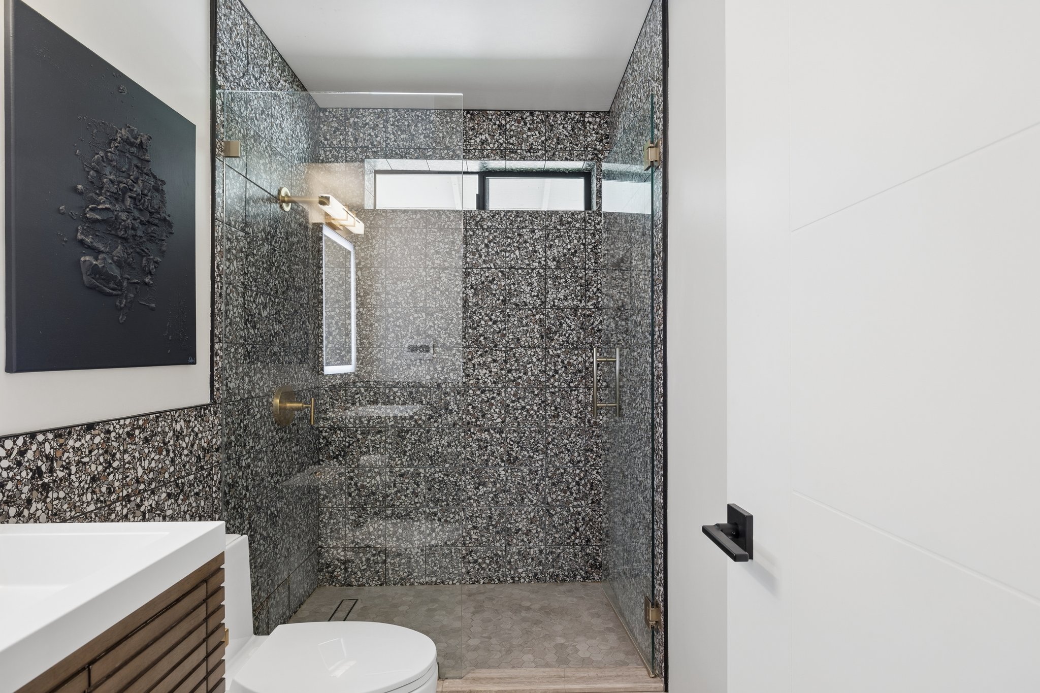 5801 E Surrey Dr - 042.jpg