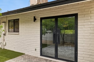 5801 E Surrey Dr - 013.jpg