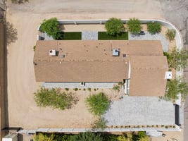 5801 E Surrey Dr - 015.jpg