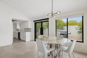 5801 E Surrey Dr - 004 (2).jpg