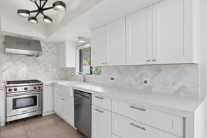 5801 E Surrey Dr - 009 (2).jpg