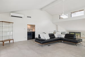 5801 E Surrey Dr - 011 (2).jpg