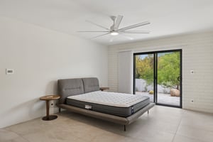 5801 E Surrey Dr - 016 (2).jpg