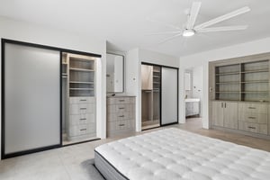 5801 E Surrey Dr - 018 (2).jpg