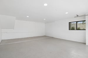 5801 E Surrey Dr - 029.jpg