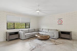 5801 E Surrey Dr - 032.jpg