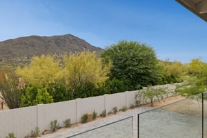 5801 E Surrey Dr - 047.jpg