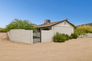 5801 E Surrey Dr - 051.jpg