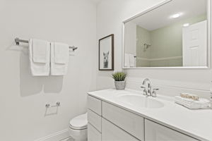  Photo 48