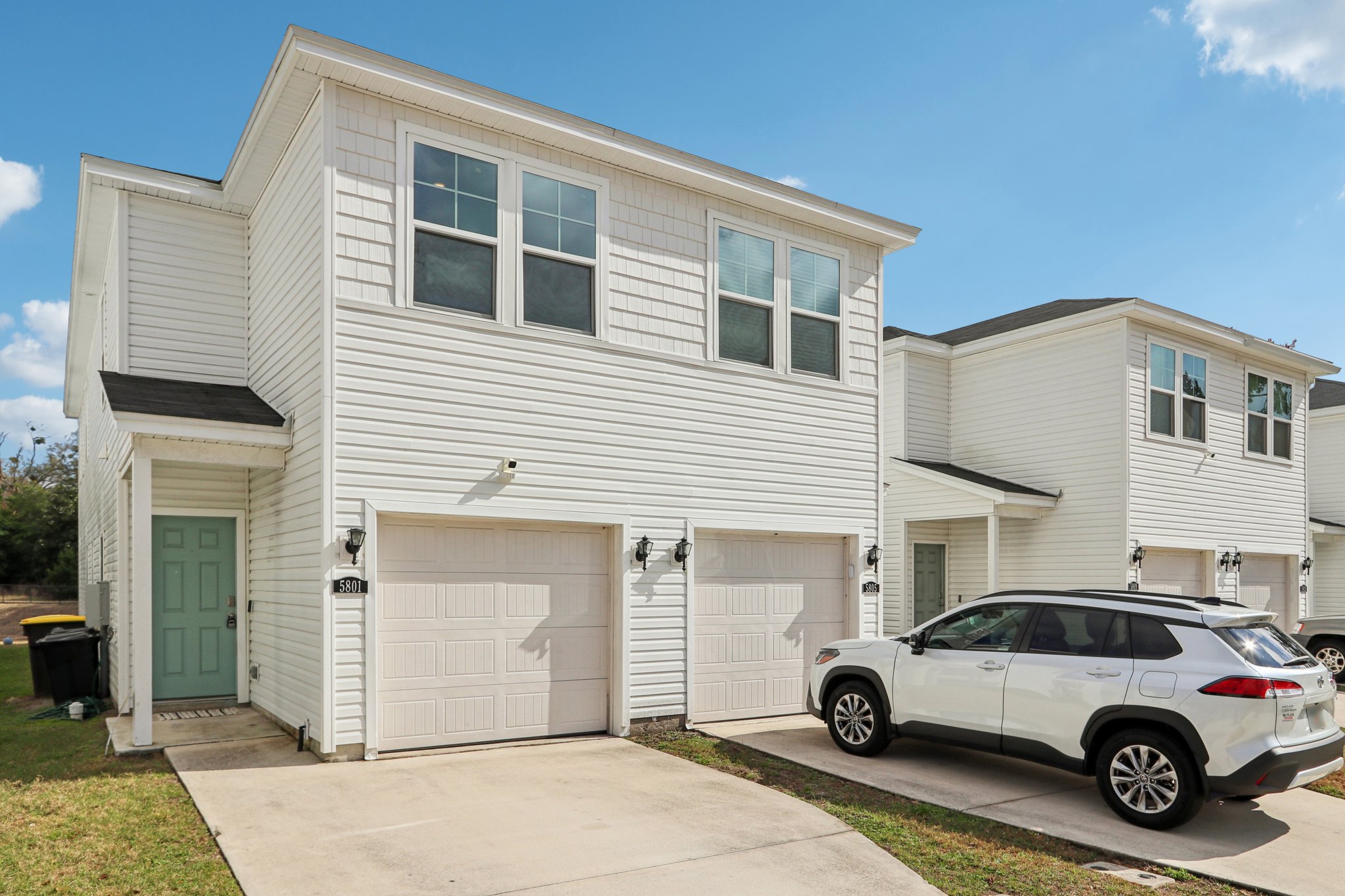 Le Sabre Rd-S2701-004.jpg