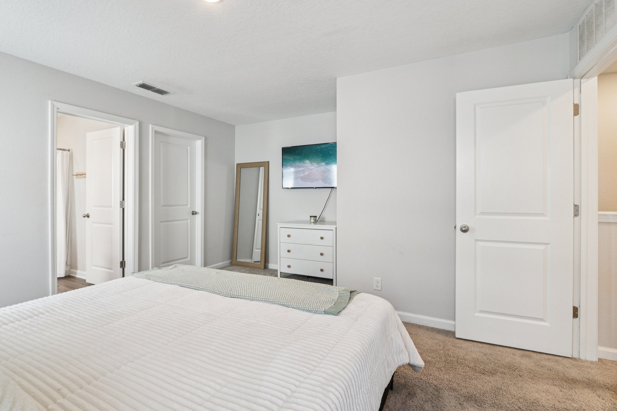 Le Sabre Rd-S2701-024.jpg