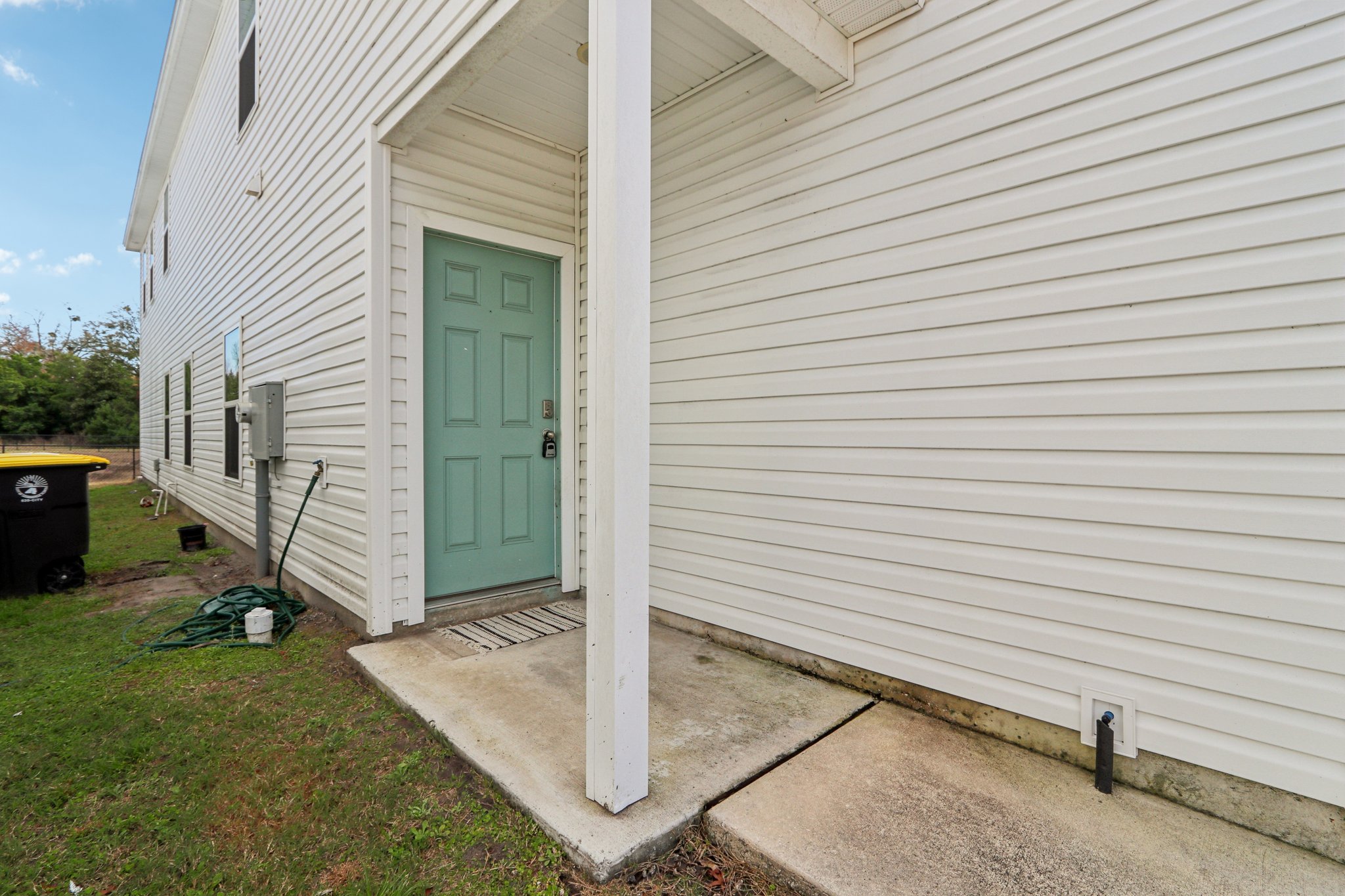 Le Sabre Rd-S2701-027.jpg