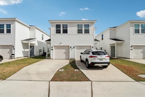 Le Sabre Rd-S2701-001.jpg