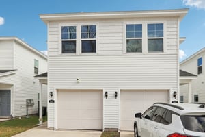 Le Sabre Rd-S2701-003.jpg