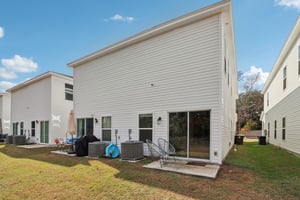 Le Sabre Rd-S2701-029.jpg