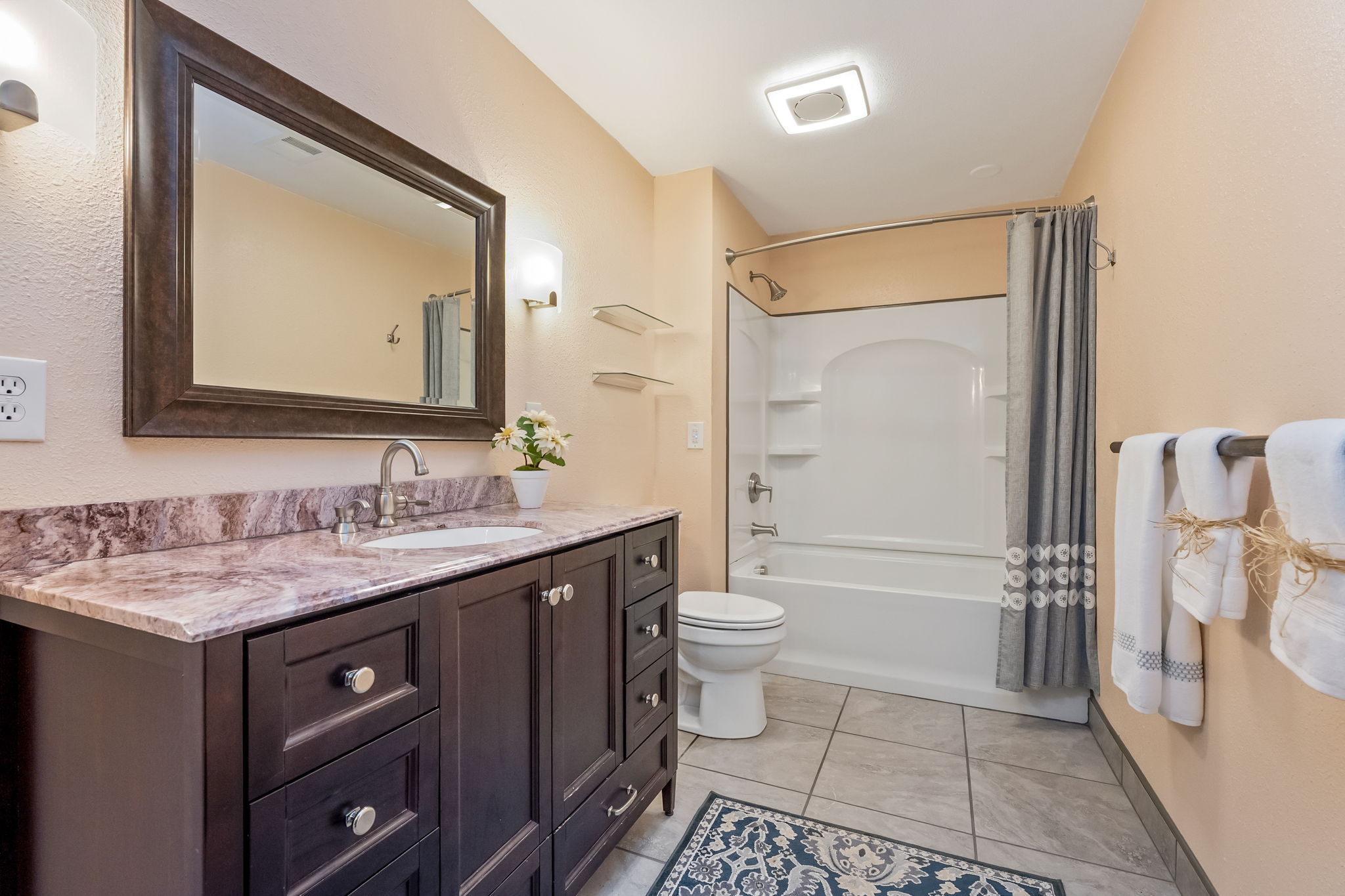 Gorgeous Lower Level Bath with Soaking Tub