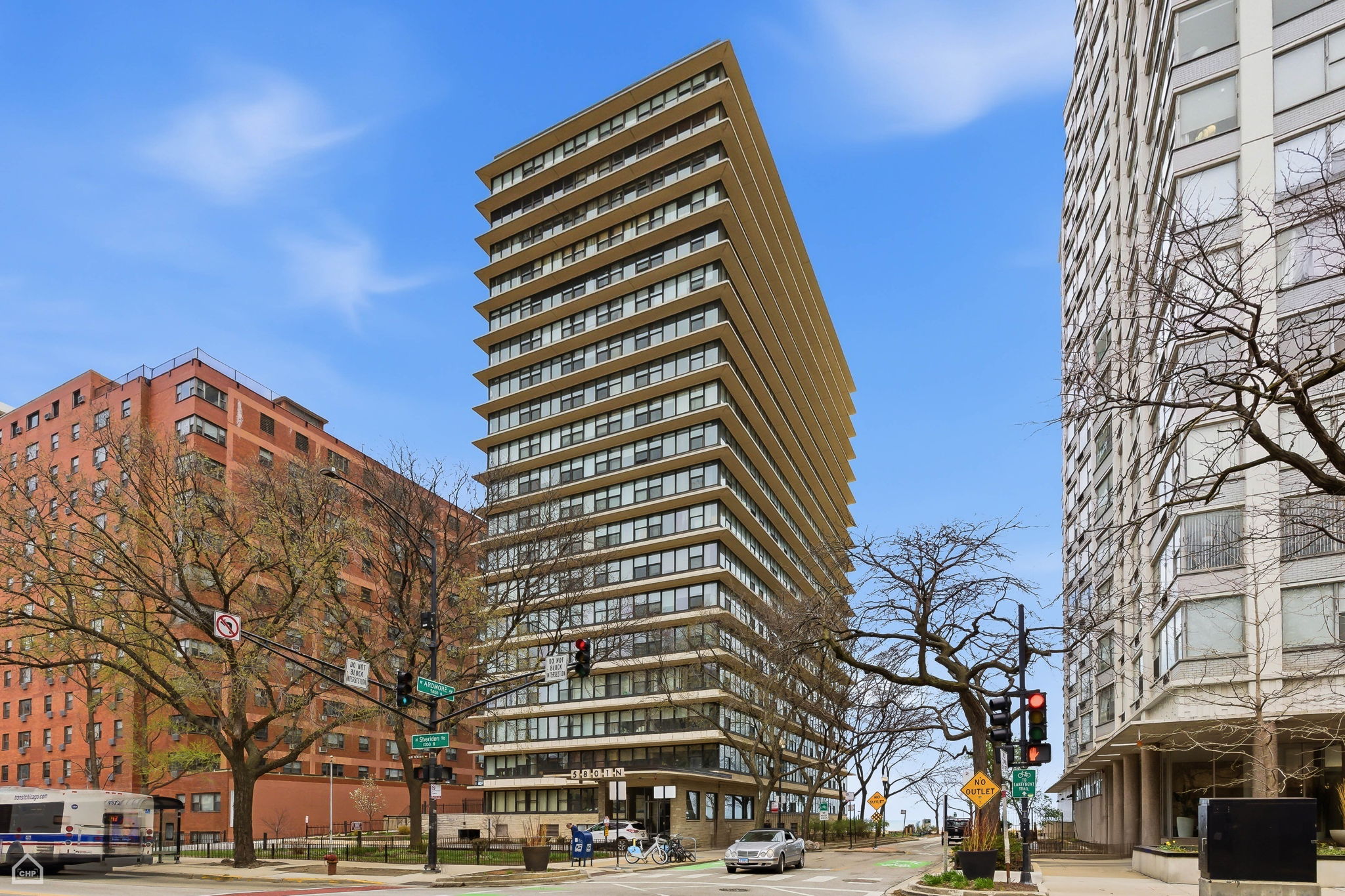 5801 N Sheridan Rd 7B - Brady Miller_041426_001