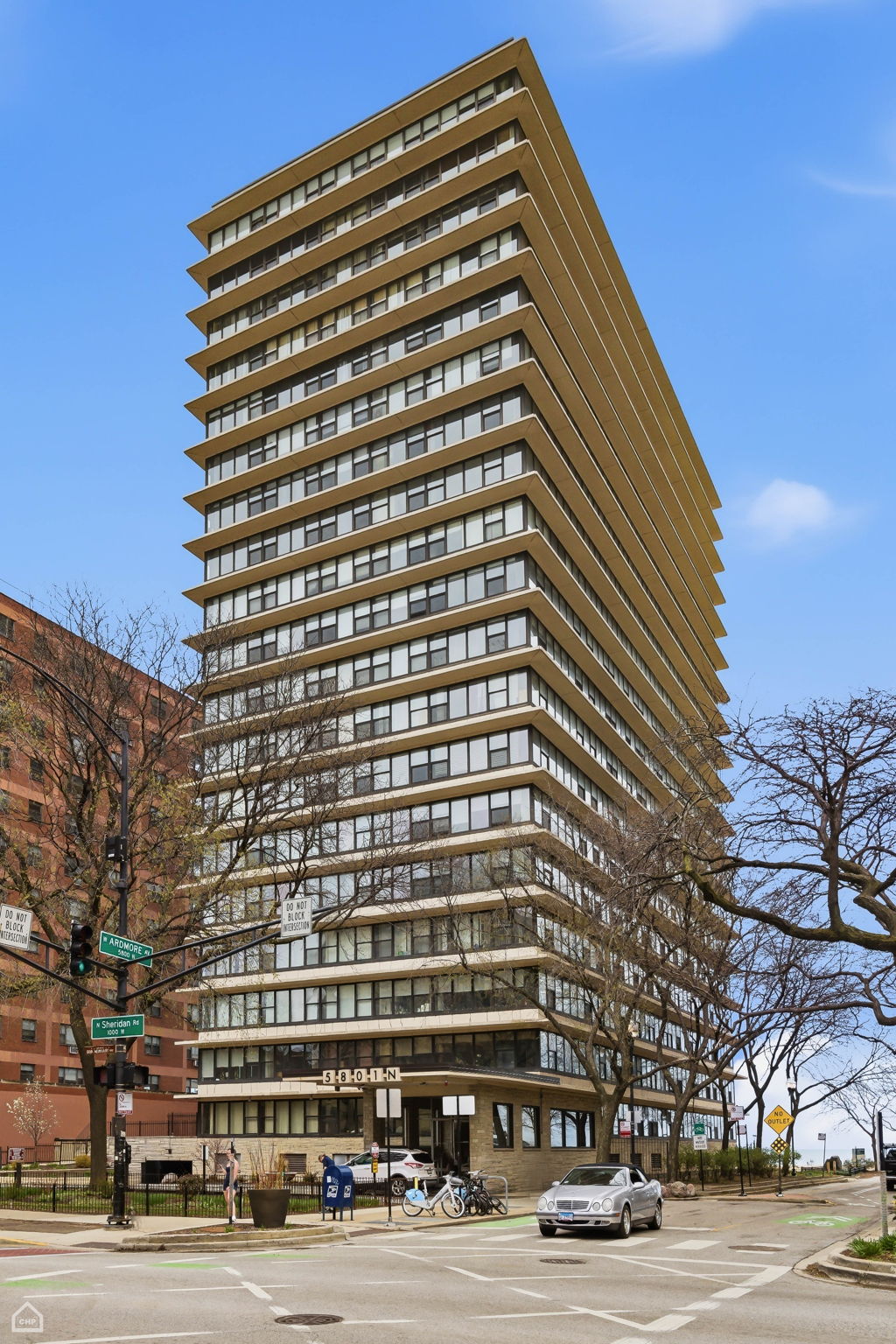 5801 N Sheridan Rd 7B - Brady Miller_041426_002