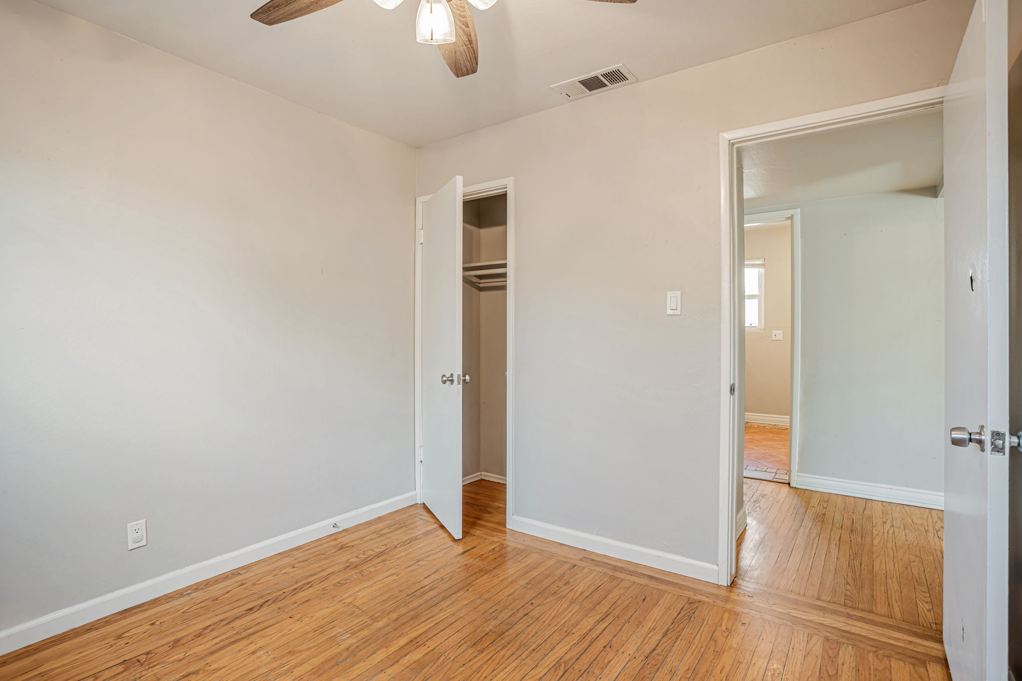 016_5801 San Vincente Way