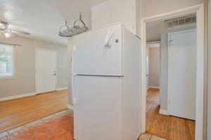 011_5801 San Vincente Way