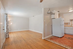 012_5801 San Vincente Way