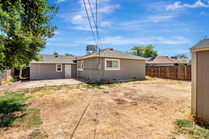 030_5801 San Vincente Way