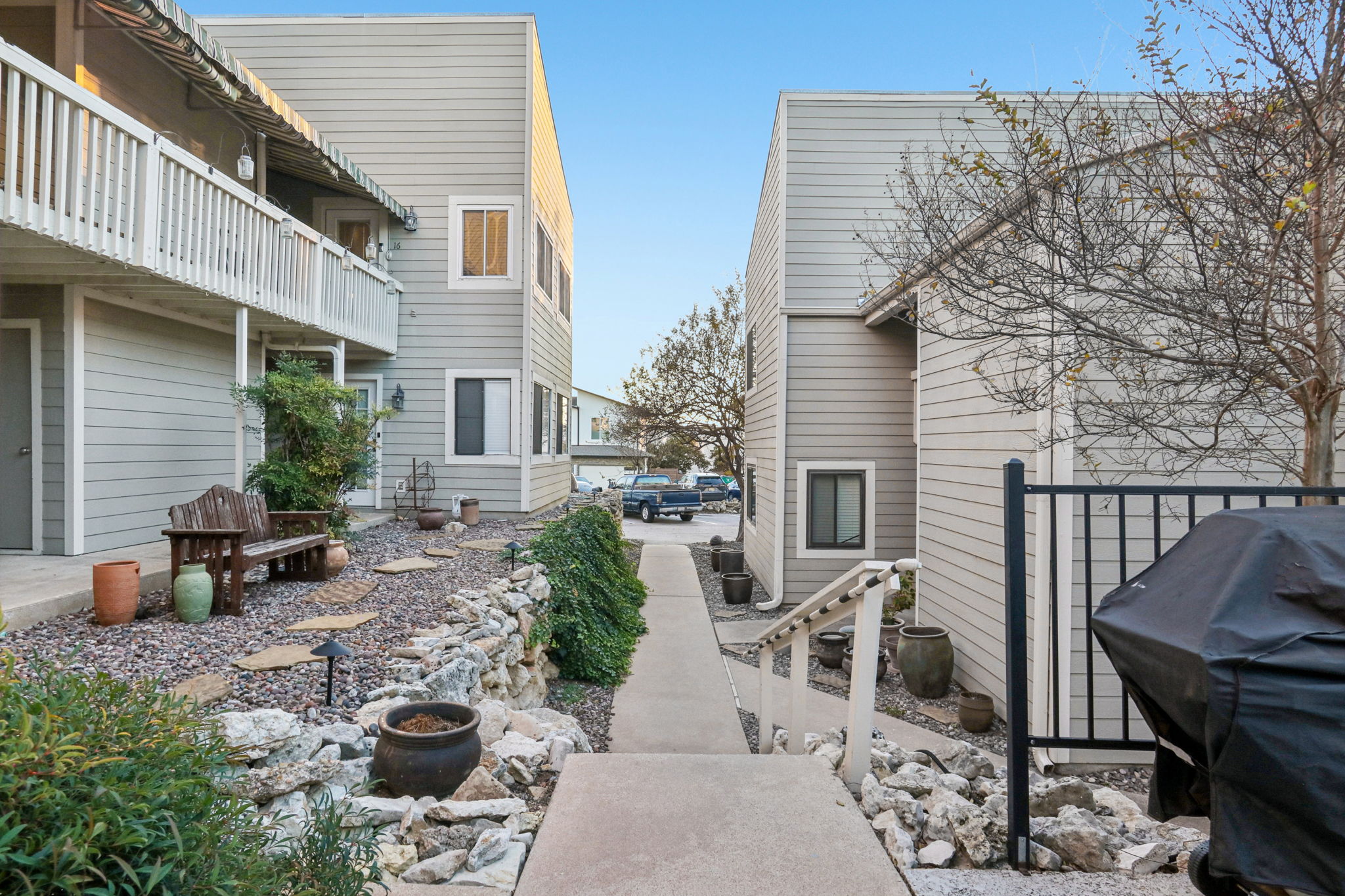 5801 Thunderbird St #11, Lago Vista, TX 78645, USA Photo 6