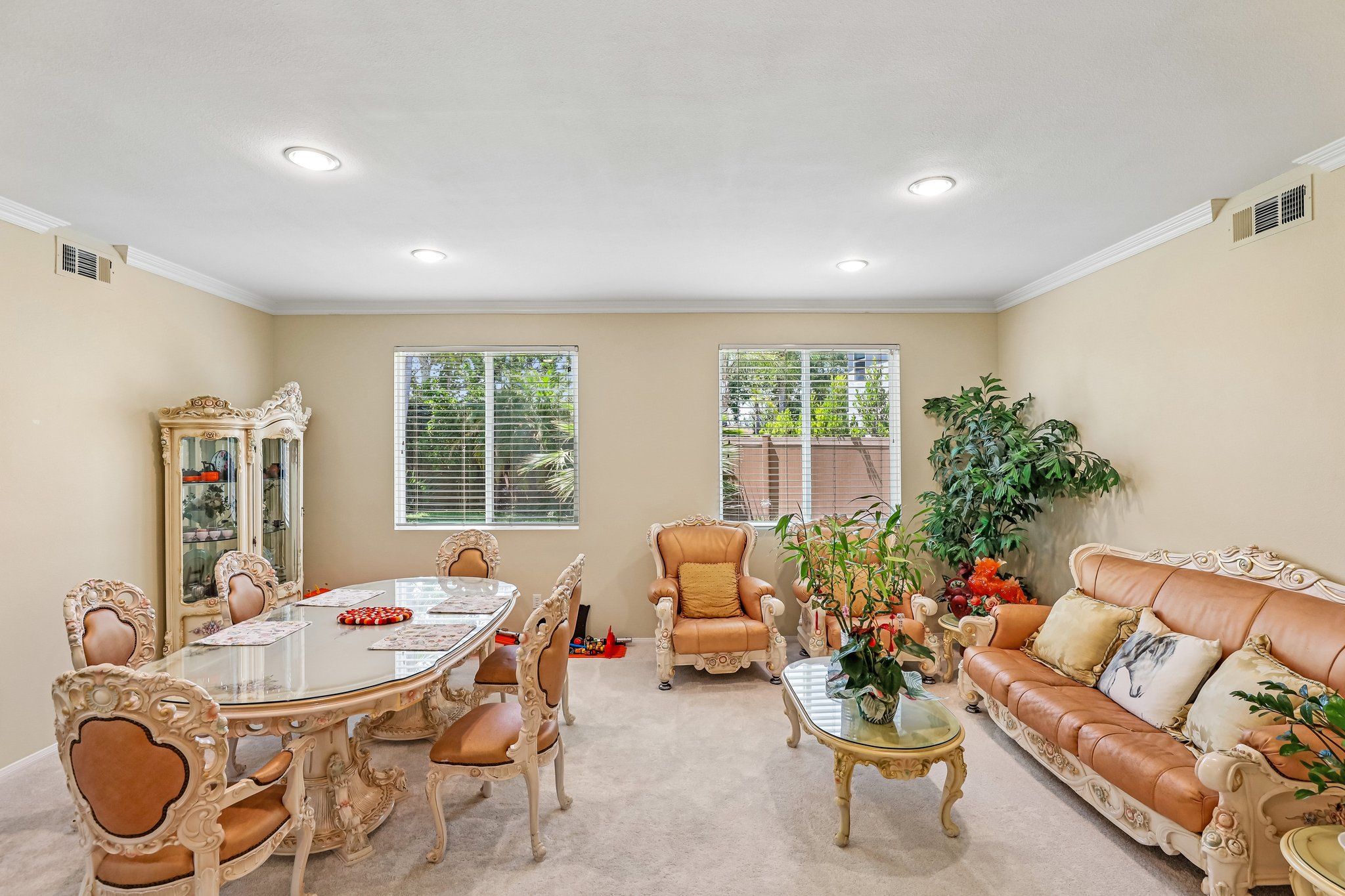 E Treehouse Ln-S1806-006.jpg