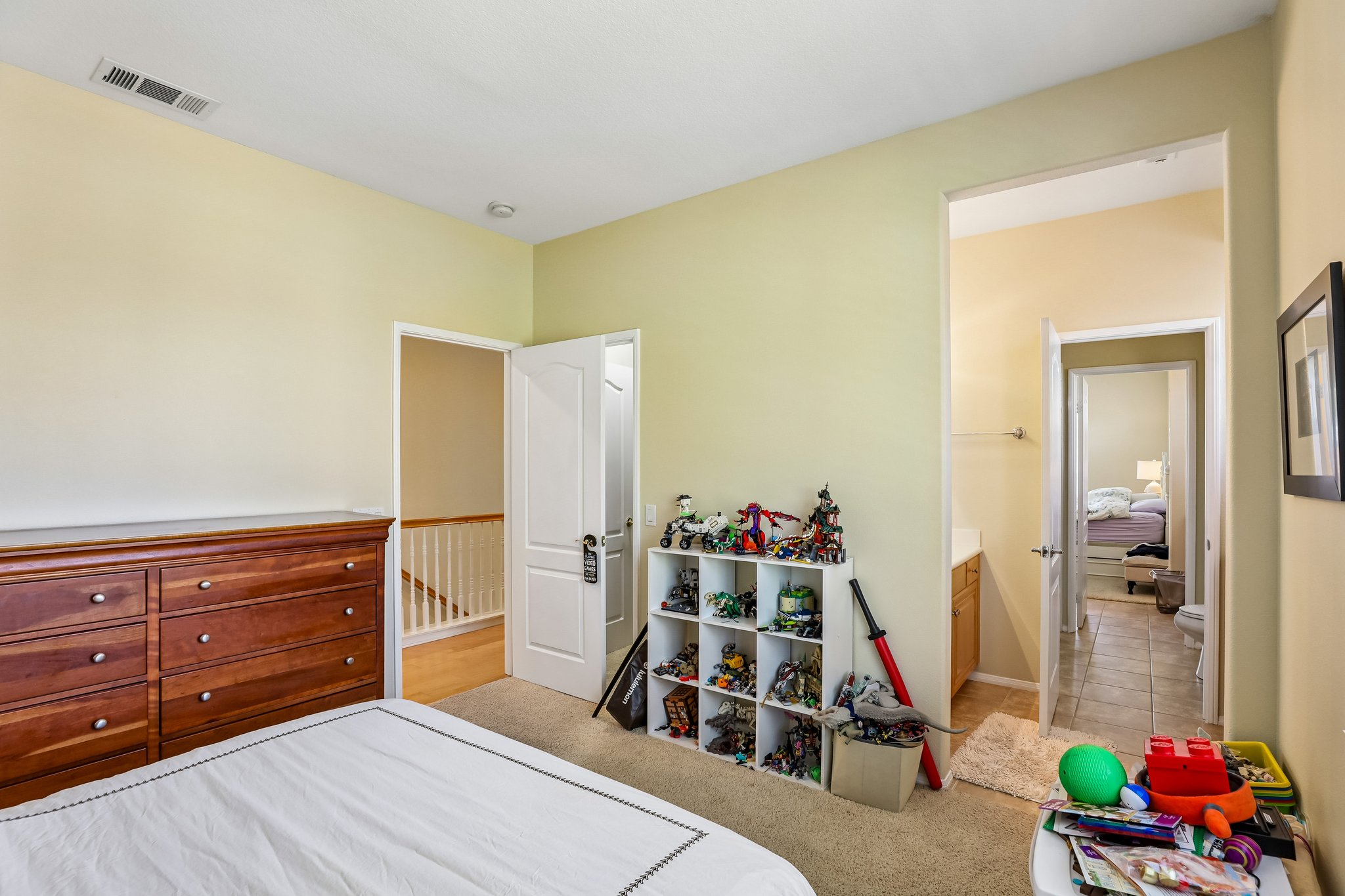 E Treehouse Ln-S1806-033.jpg