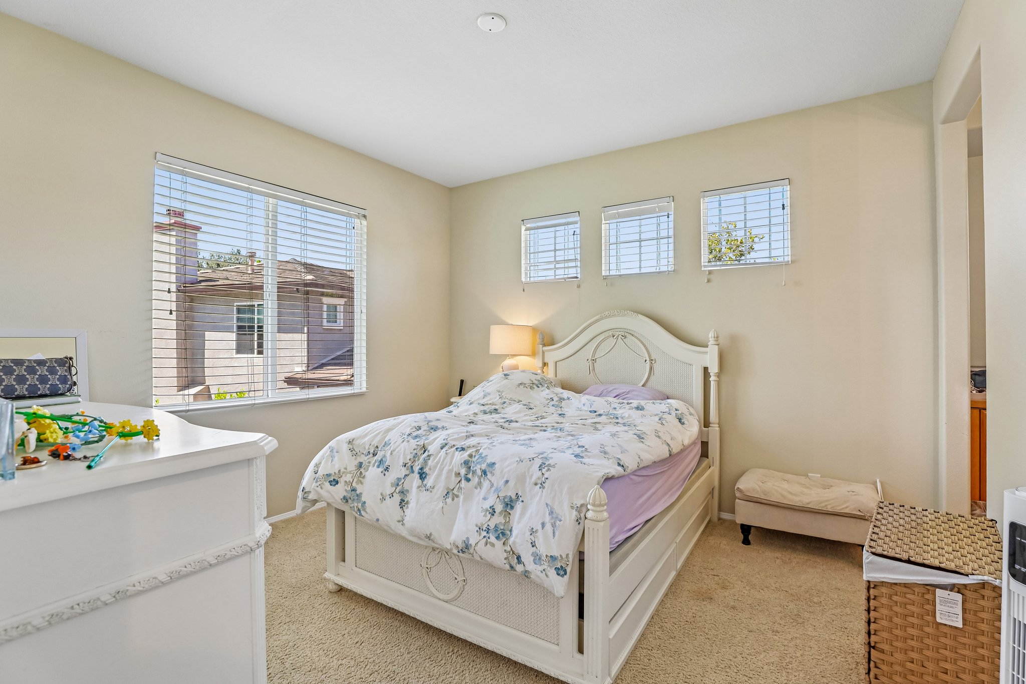 E Treehouse Ln-S1806-037.jpg