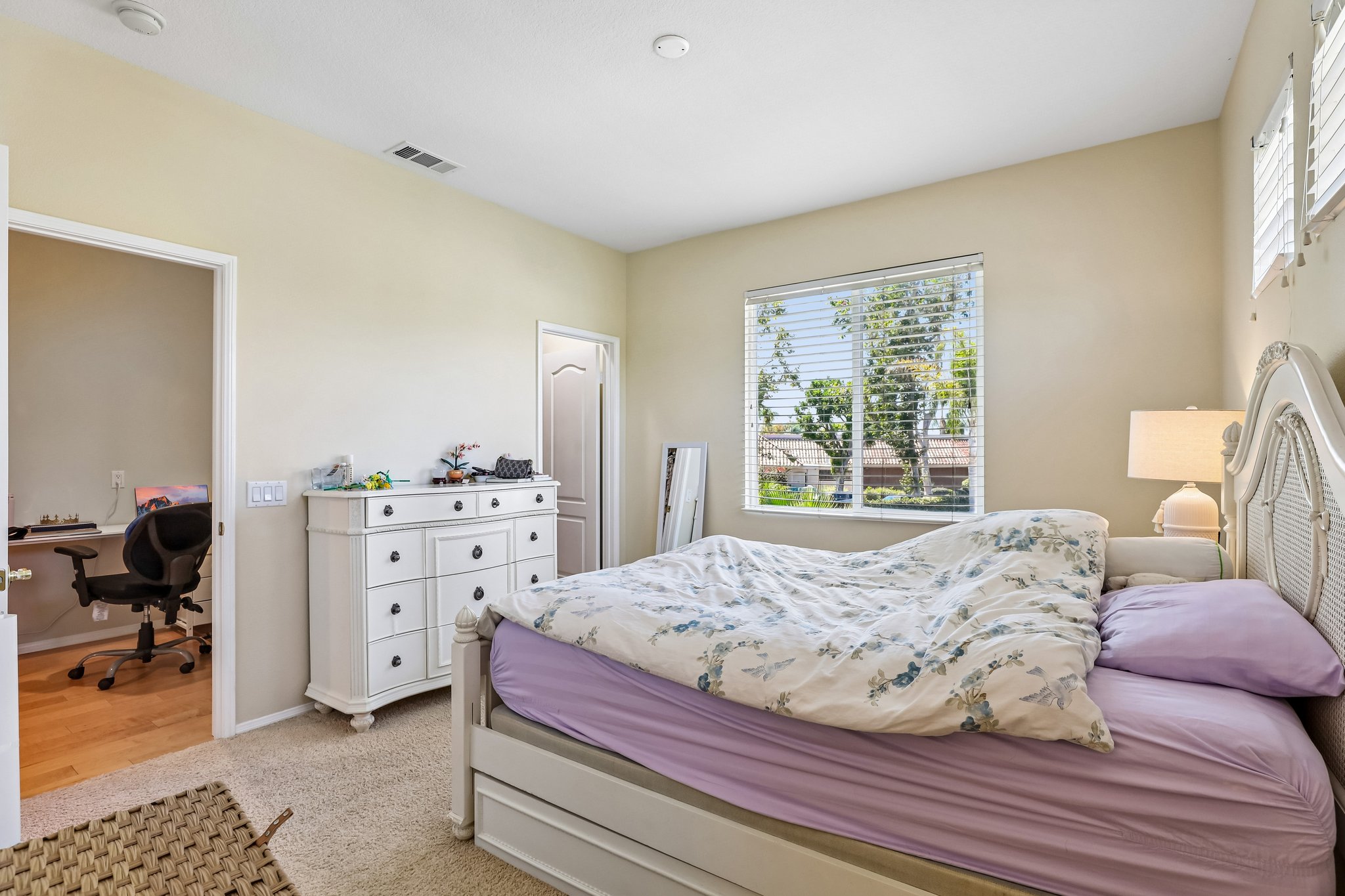 E Treehouse Ln-S1806-039.jpg