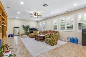 E Treehouse Ln-S1806-009.jpg