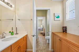 E Treehouse Ln-S1806-034.jpg