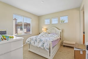 E Treehouse Ln-S1806-037.jpg