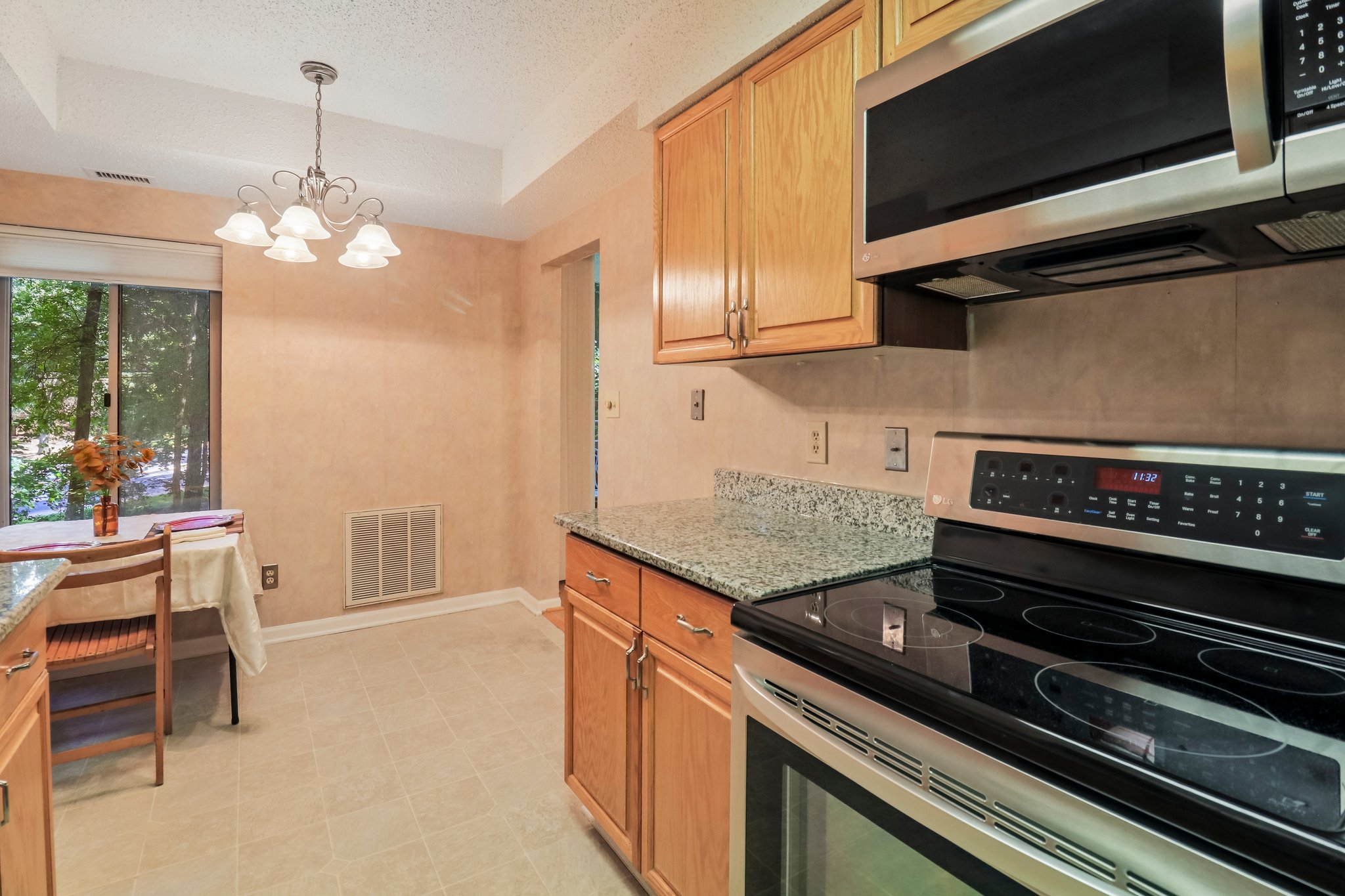 Nicholson Ln 201-S1609-021.jpg