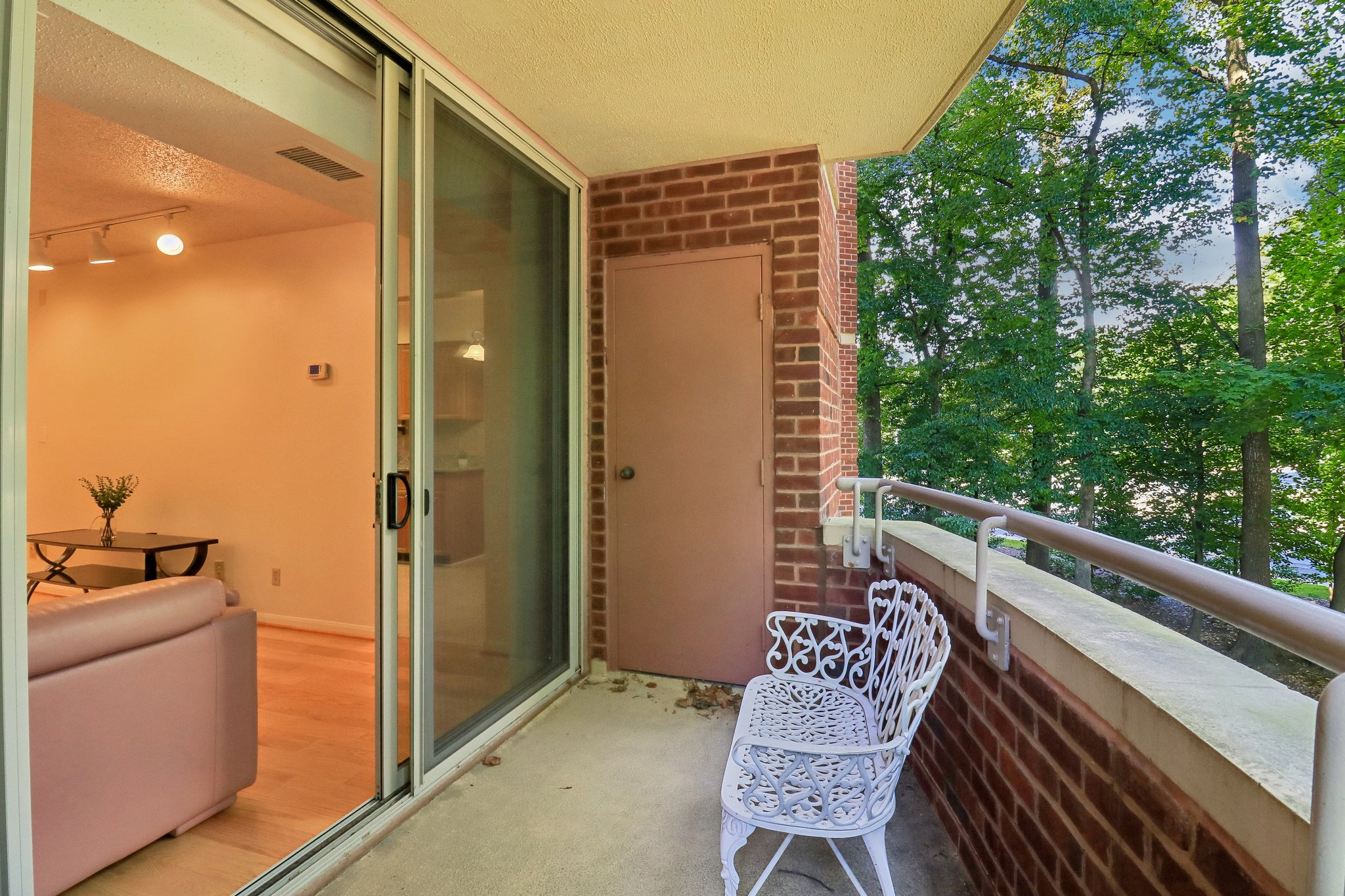 Nicholson Ln 201-S1609-038.jpg
