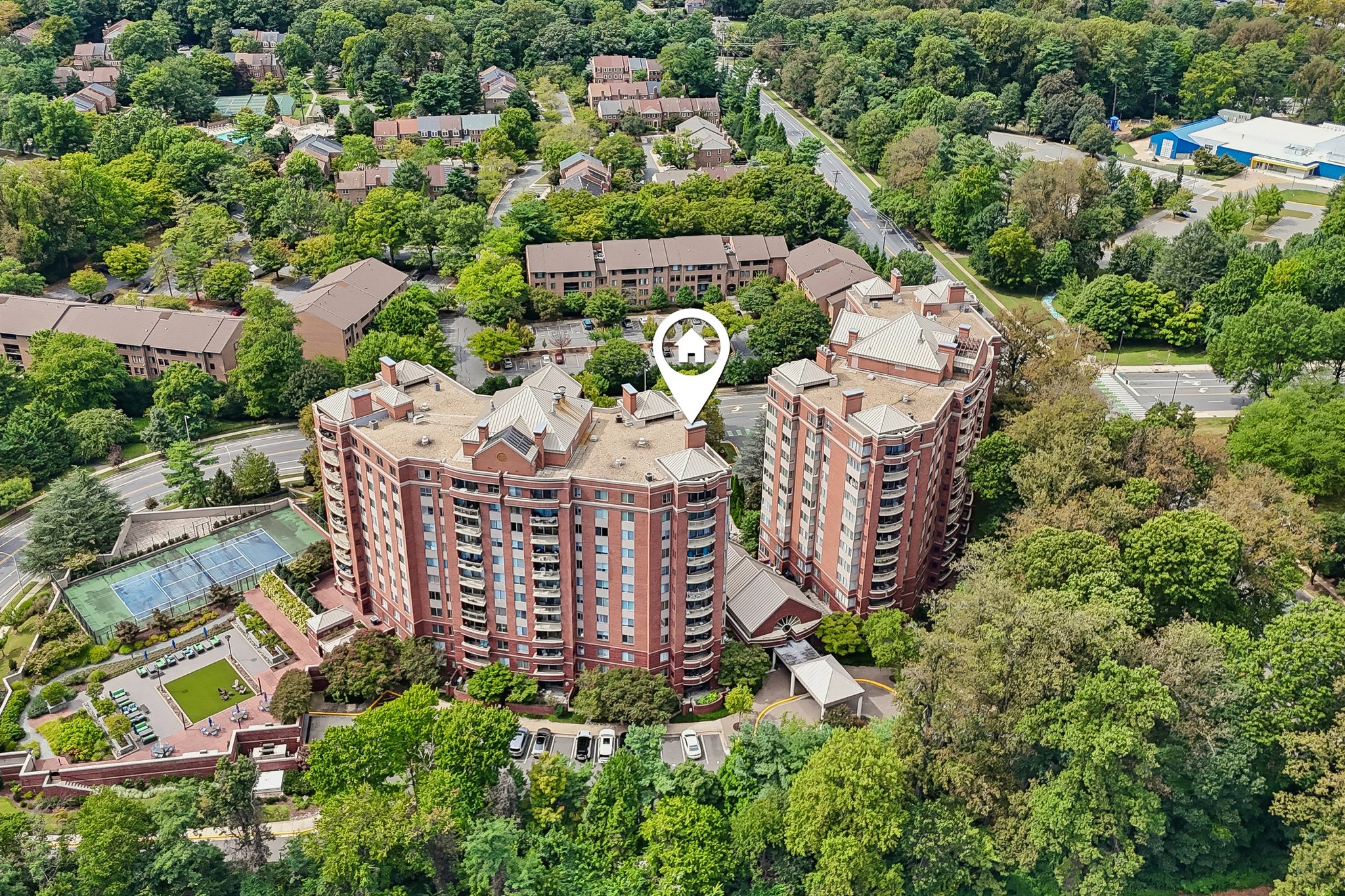 Nicholson Ln 201-S1609-041.jpg