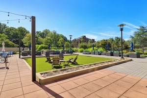 Nicholson Ln 201-1609-904.jpg