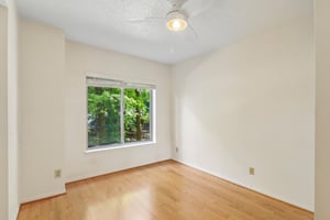 Nicholson Ln 201-S1609-033.jpg