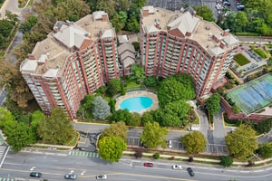 Nicholson Ln 201-S1609-047.jpg