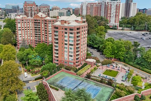 Nicholson Ln 201-S1609-049.jpg
